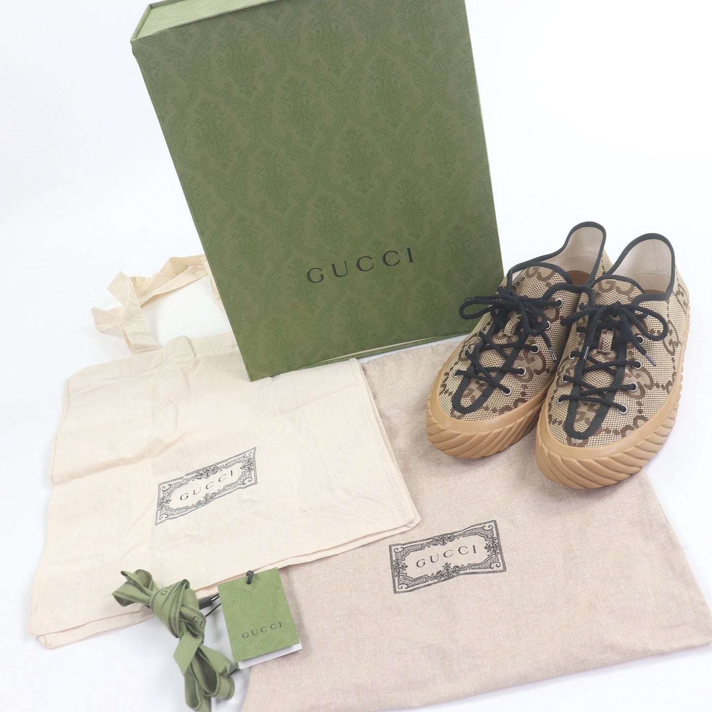 Gucci GG Canvas Low Cut Sneakers
