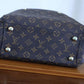 Fan Fashion Lu-Vi bags - 8379
