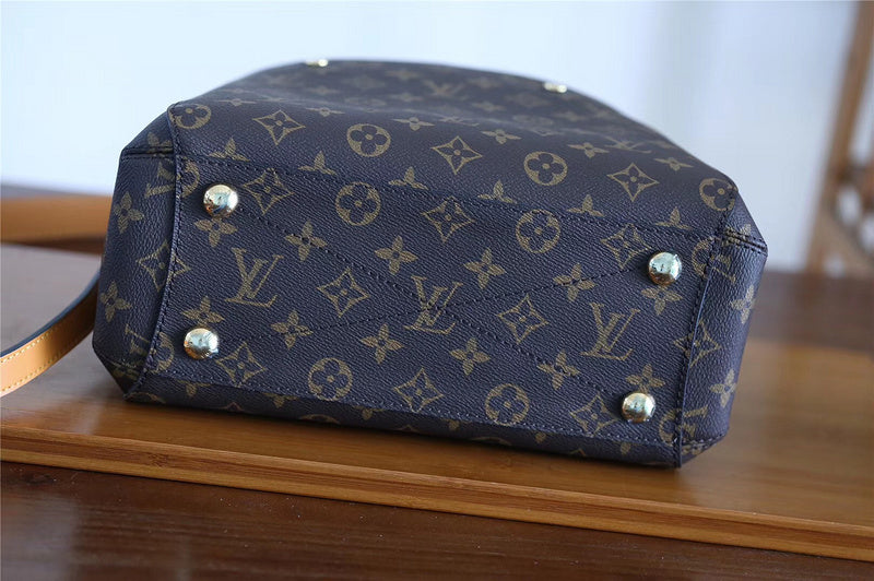Fan Fashion Lu-Vi bags - 8379