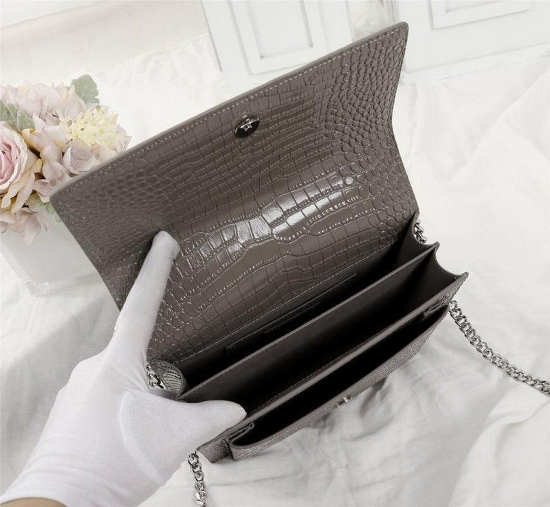 Amelia - YSL Bag - 2541