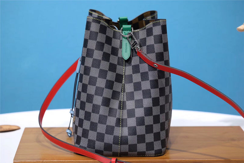 Fan Fashion Lu-Vi bags - 8561