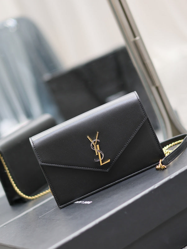 Amelia - YSL Bag - 1955