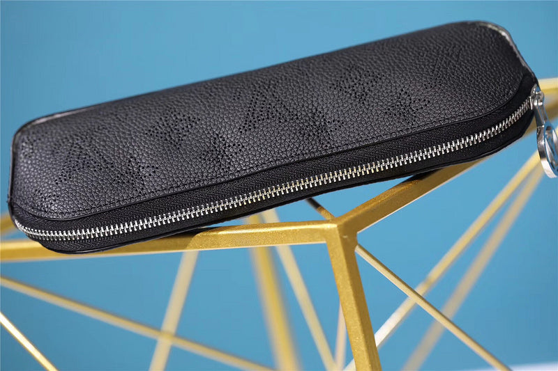 Fan Fashion Lu-Vi bags - 9225