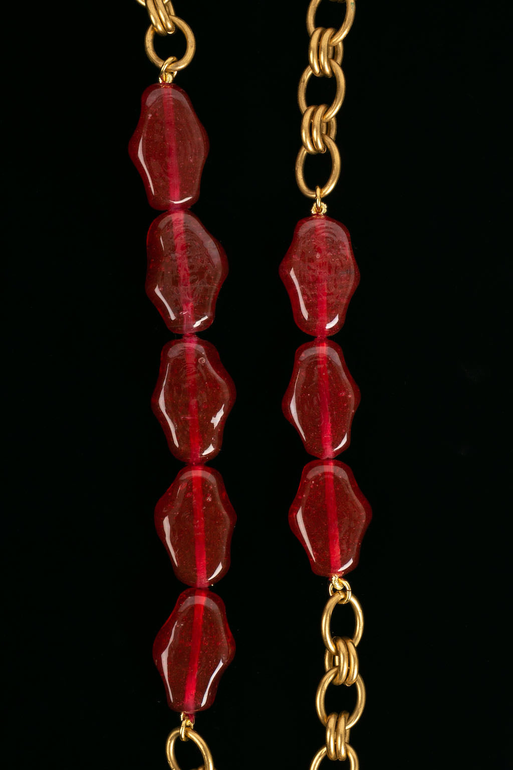 Collier de perles de verre Chanel 1983