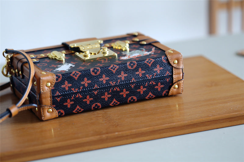 Fan Fashion Lu-Vi bags - 8219
