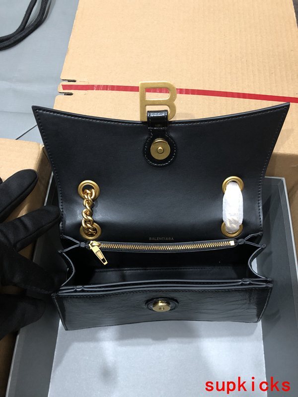 Amelia- BG Hourglass Bags - 062