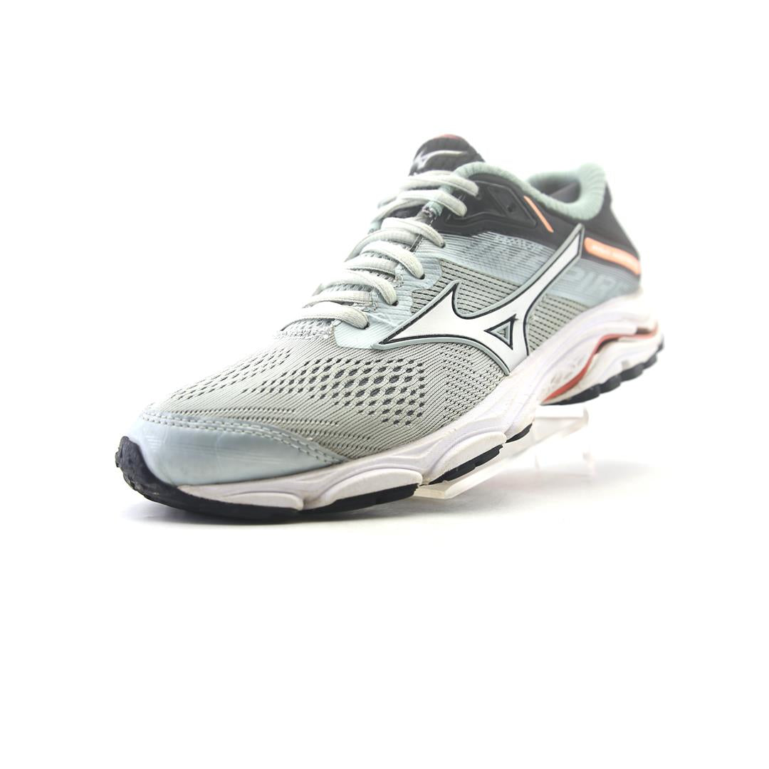 MIZUNO WAVE INSPIRE 15