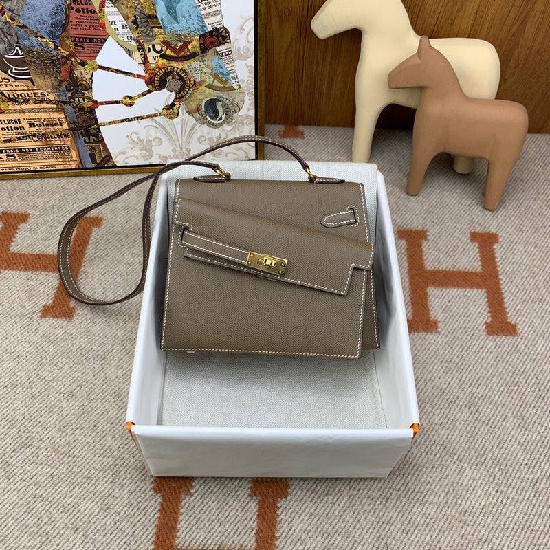 Amelia - HMS Bags - 1718