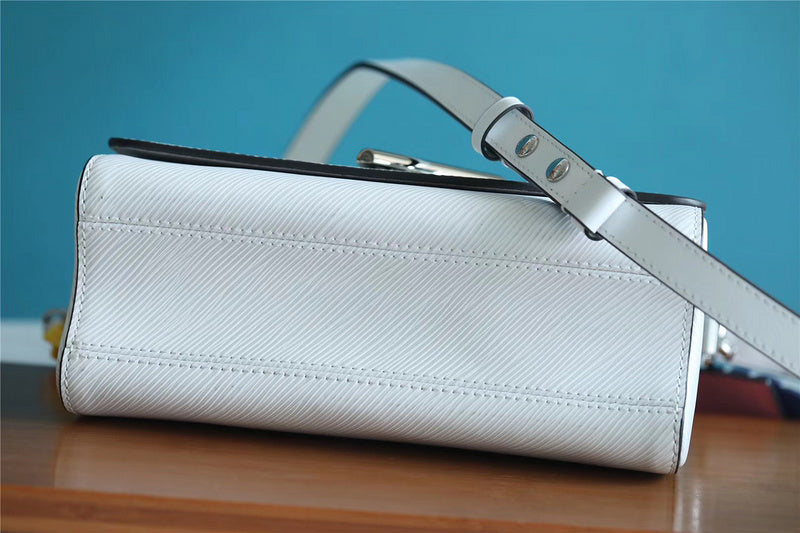 Fan Fashion Lu-Vi bags - 8436
