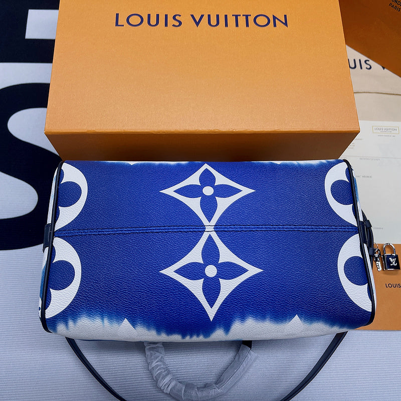 Fan Fashion Lu-Vi bags - 8163