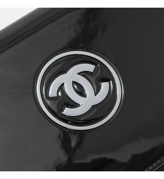 Chanel Makeup Round Fastener Long Wallet Patent Leather Black