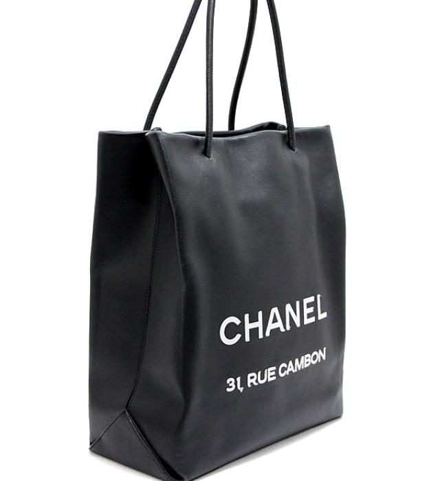 Chanel Essential Tote Bag Lambskin Black Leather