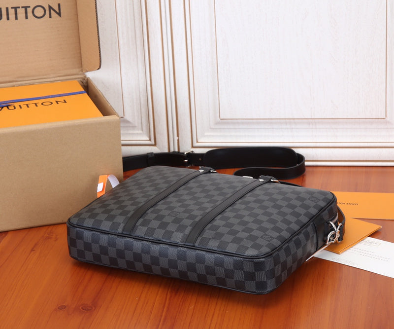 Fan Fashion Lu-Vi bags - 17693