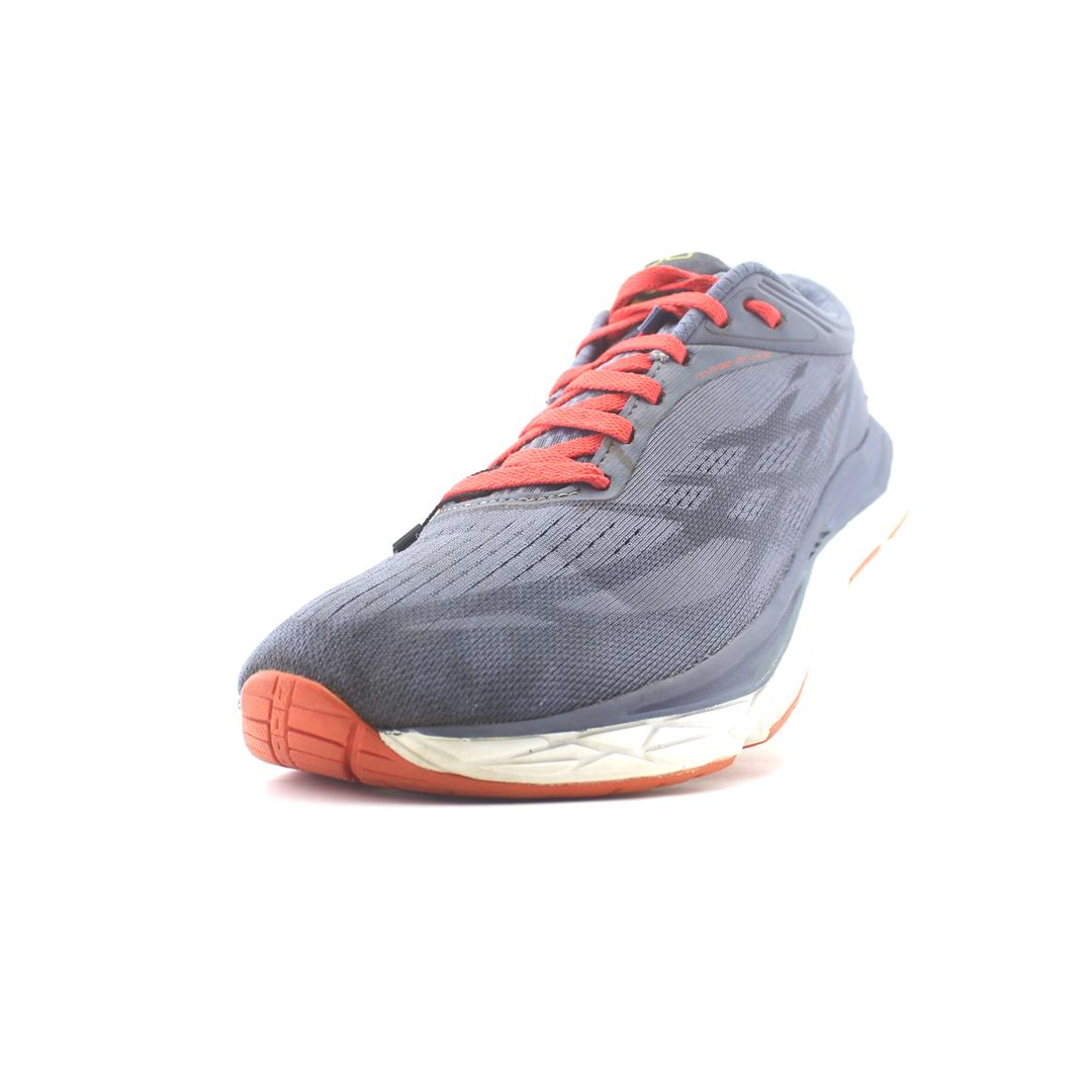 TOPO ATHLETIC MAGNIFLY 3