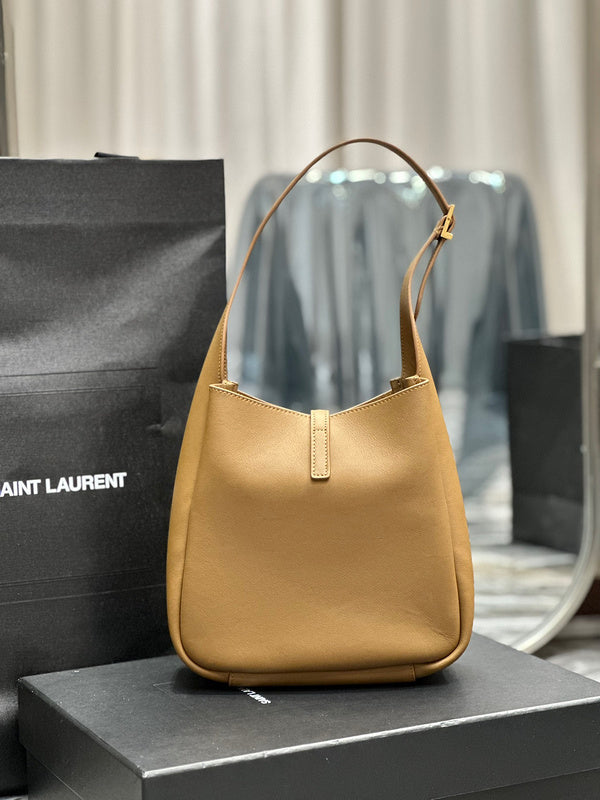 Amelia - YSL Bag - 3969