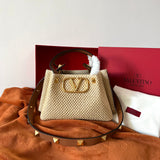 VAL LUXURY BAGS - FOR FASHION LOVERS  AFFORDABLE LUXURY BAGS- 1050