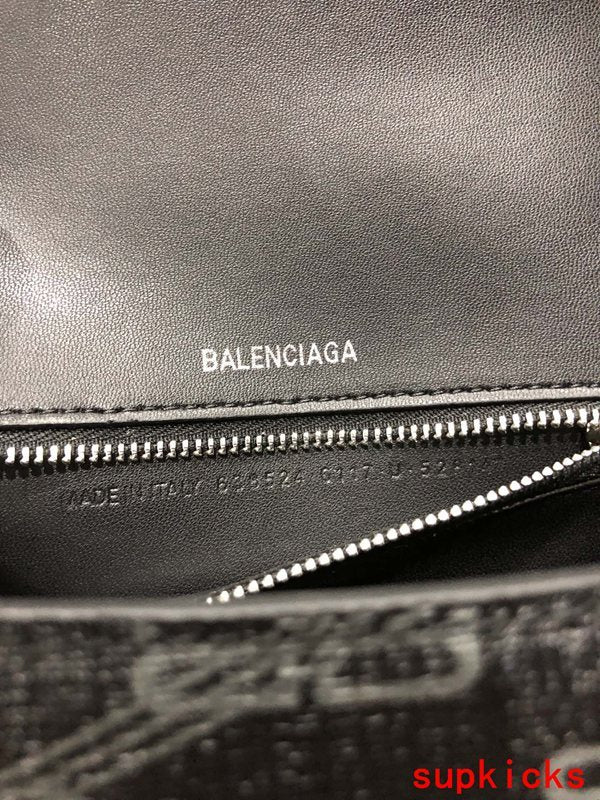 Amelia- BG Hourglass Bags - 086