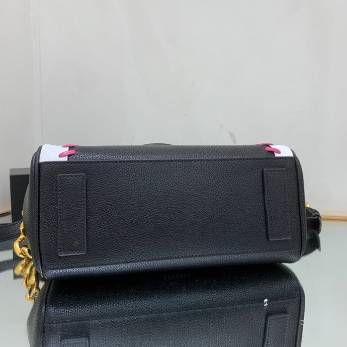 Amelia's Bag Gallery - VAR Bags - 168