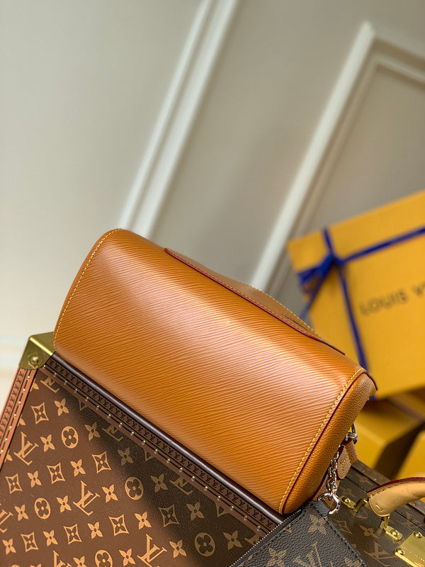 Fan Fashion Lu-Vi Bags - 16742