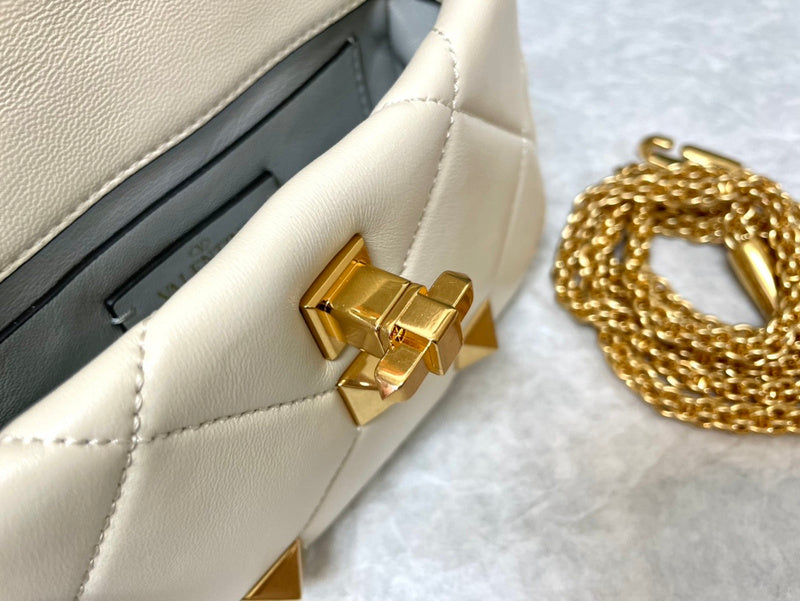 Amelia's Bag Gallery - VEL Bags - 221