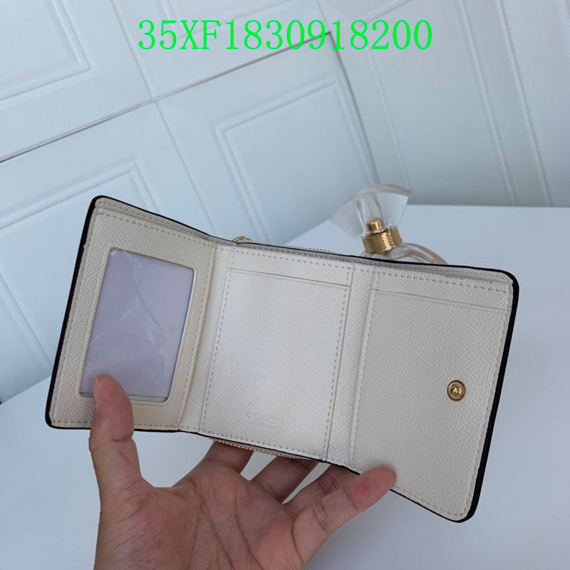 Amelia - CAH Wallet - 080