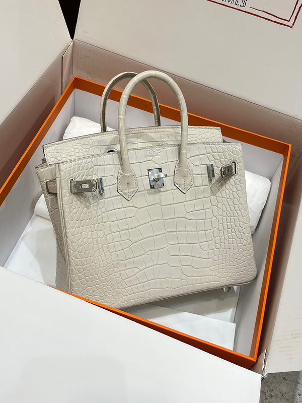 Amelia - HMS Bags - 1630