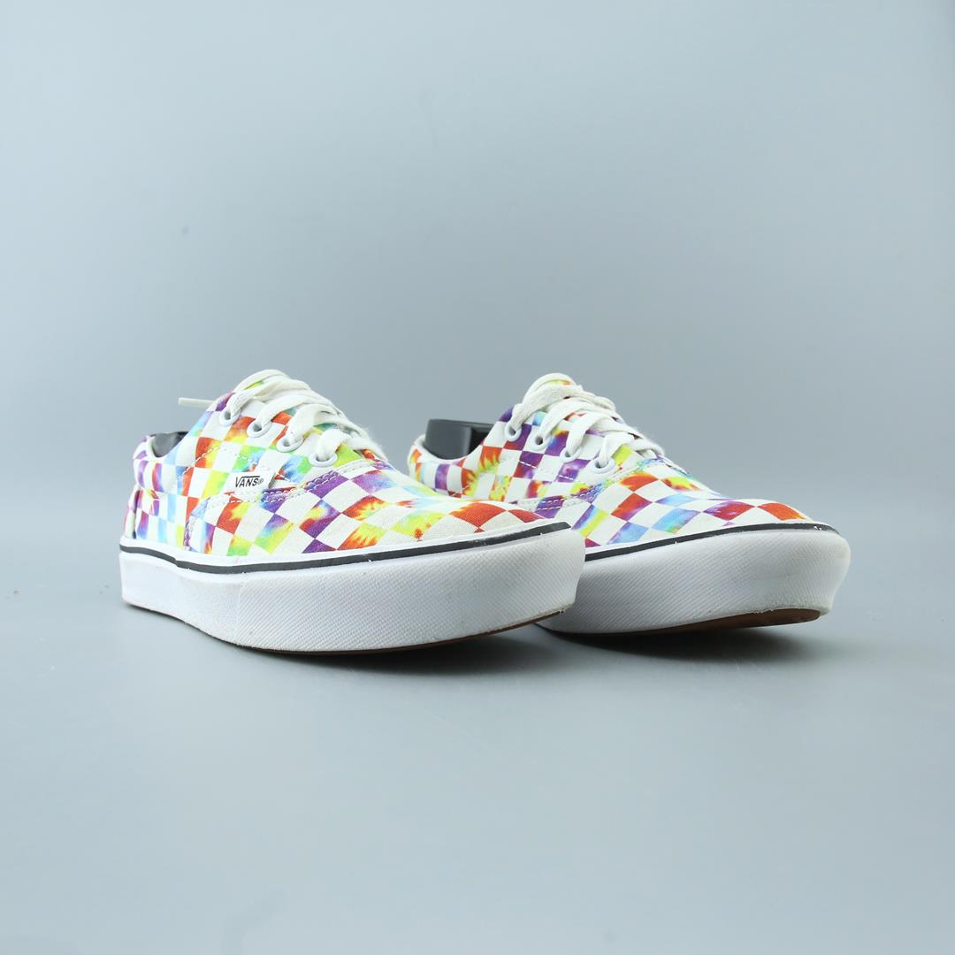 VANS AUTHENTIC