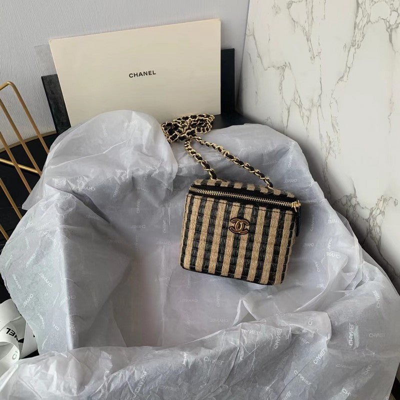 Wellow Bags - Chanel - Bags  - 385