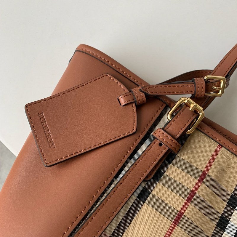 Burberry Bags - Bagsattire   682