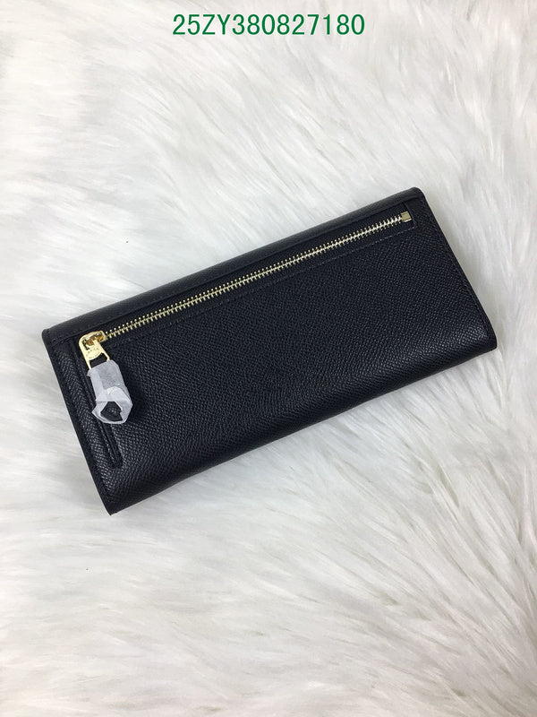 Amelia - CAH Wallet - 127
