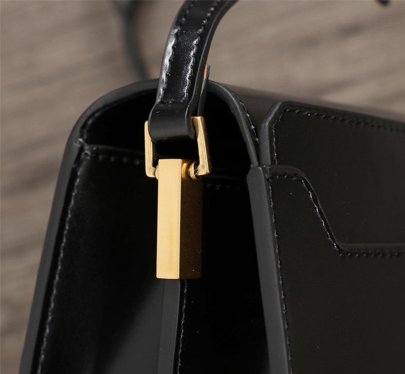 Amelia - YSL Bag - 2840