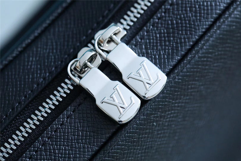 Fan Fashion Lu-Vi bags - 9830