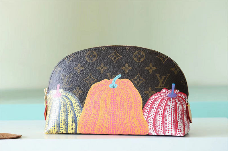 Fan Fashion Lu-Vi bags - 8750