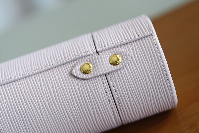 Fan Fashion Lu-Vi bags - 9385