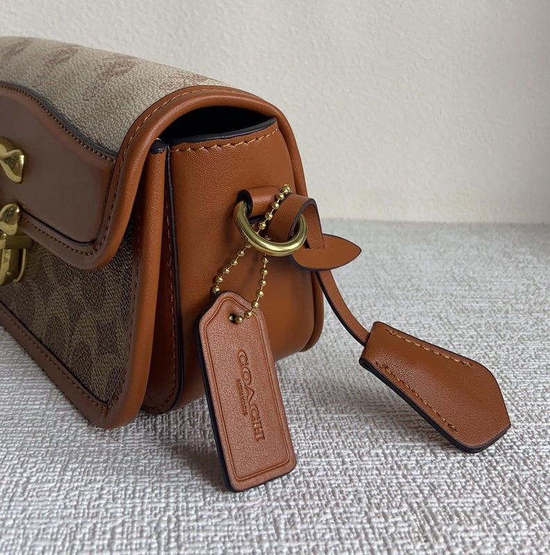 Amelia-i CAH Bags - 140