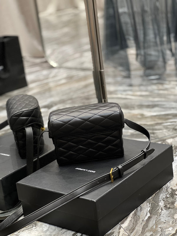Amelia - YSL Bag - 3918