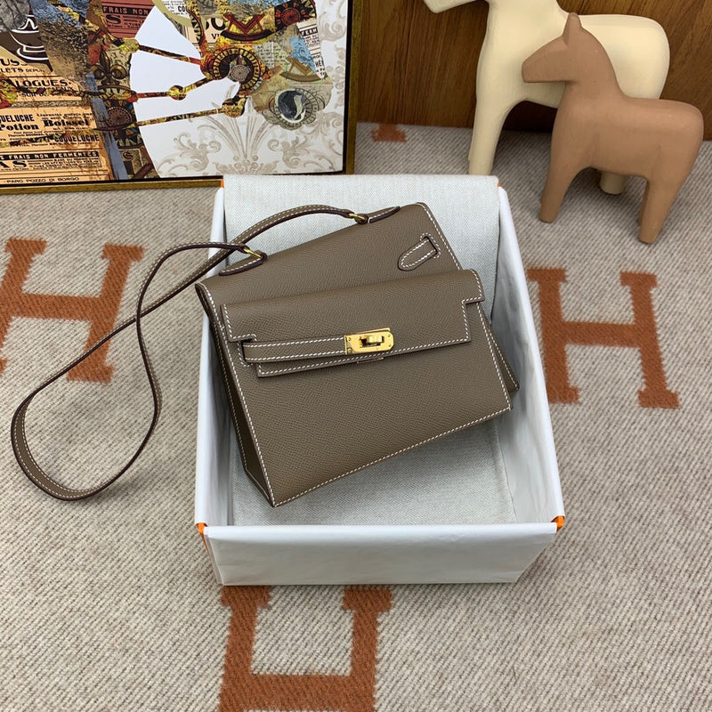 Amelia - HMS Bags - 1718