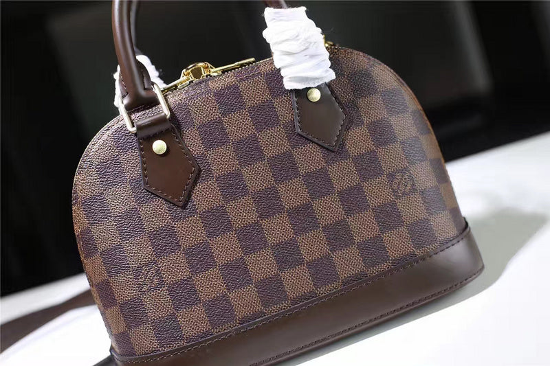 Fan Fashion Lu-Vi bags - 8285