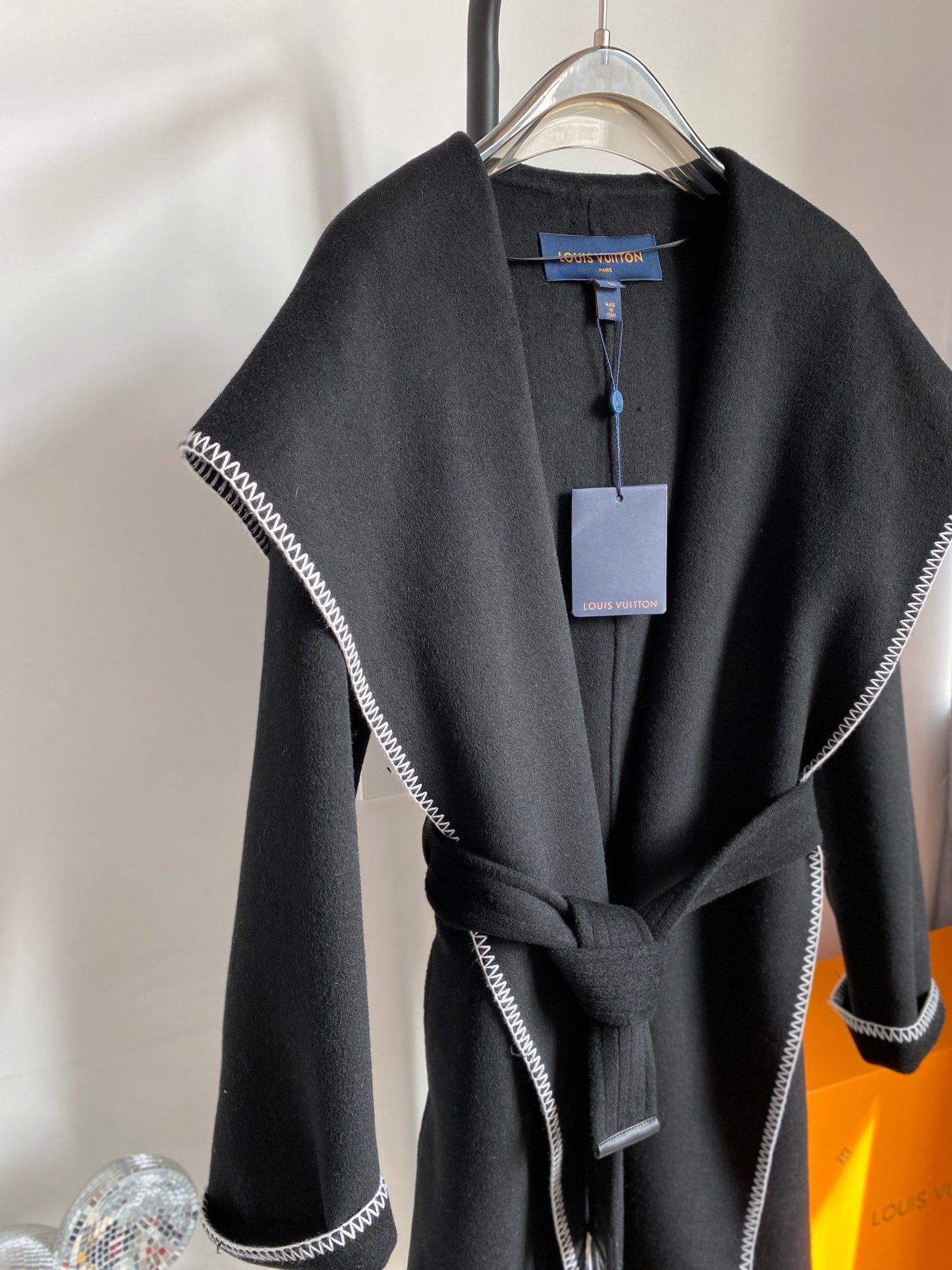 Luxury Louis Vuitton  Wrap Coat 036