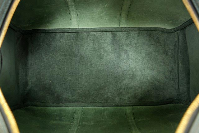 Louis Vuitton Taiga Kendall PM Travel Bag