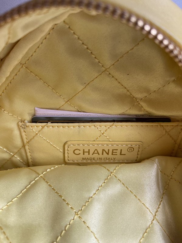Wellow Bags - Chanel - Bags  - 322