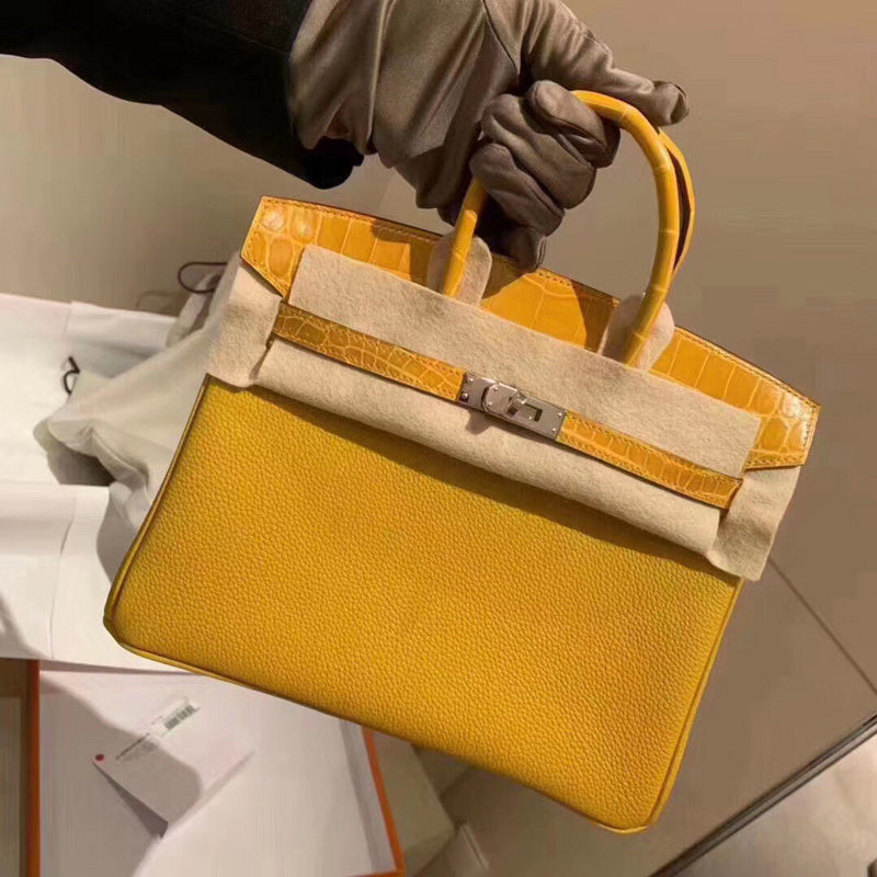 Amelia - HMS Bags - 1597