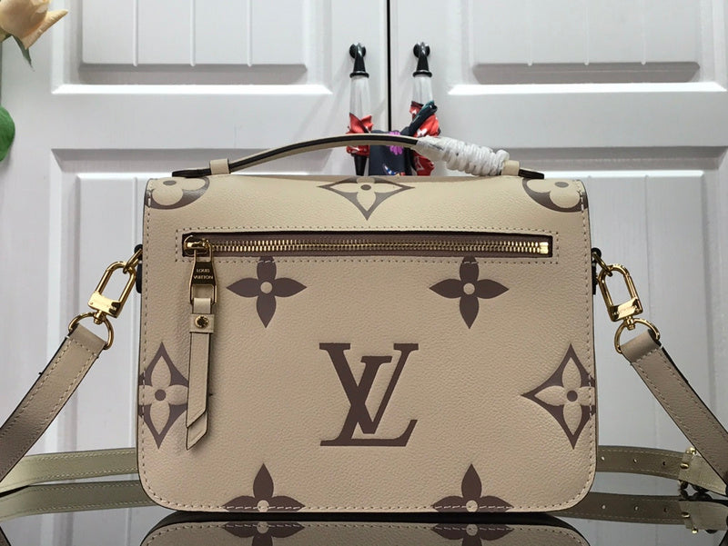 Fan Fashion Lu-Vi bags - 17633