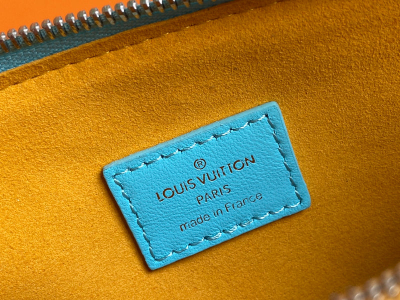 Fan Fashion Lu-Vi bags - 17553