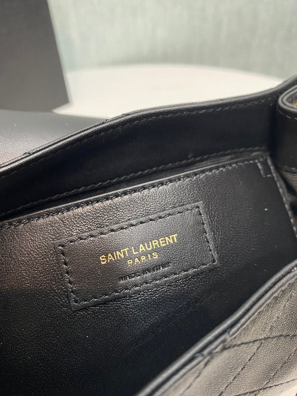 Amelia - YSL Bag - 2069