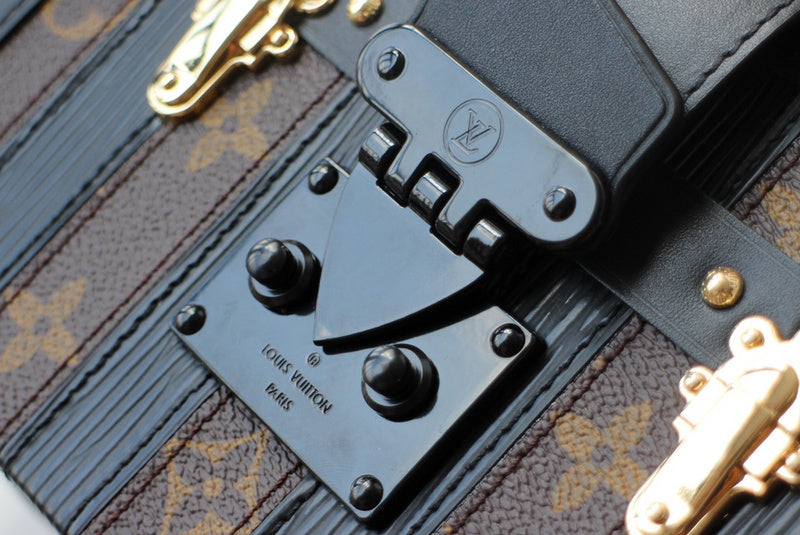 Fan Fashion Lu-Vi bags - 17658