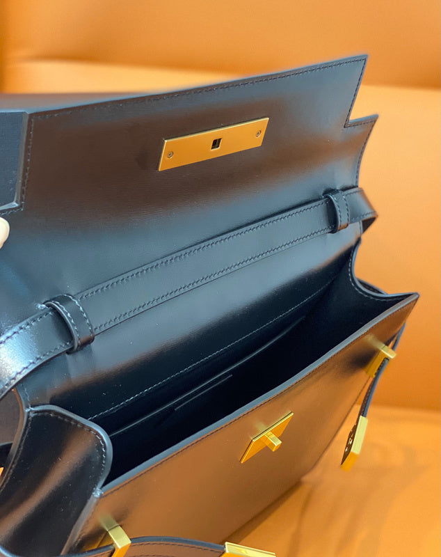 Amelia - YSL Bag - 2083
