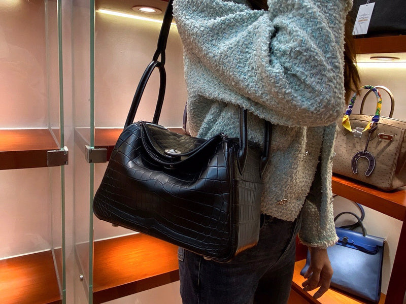 Amelia - HMS Bags - 1607