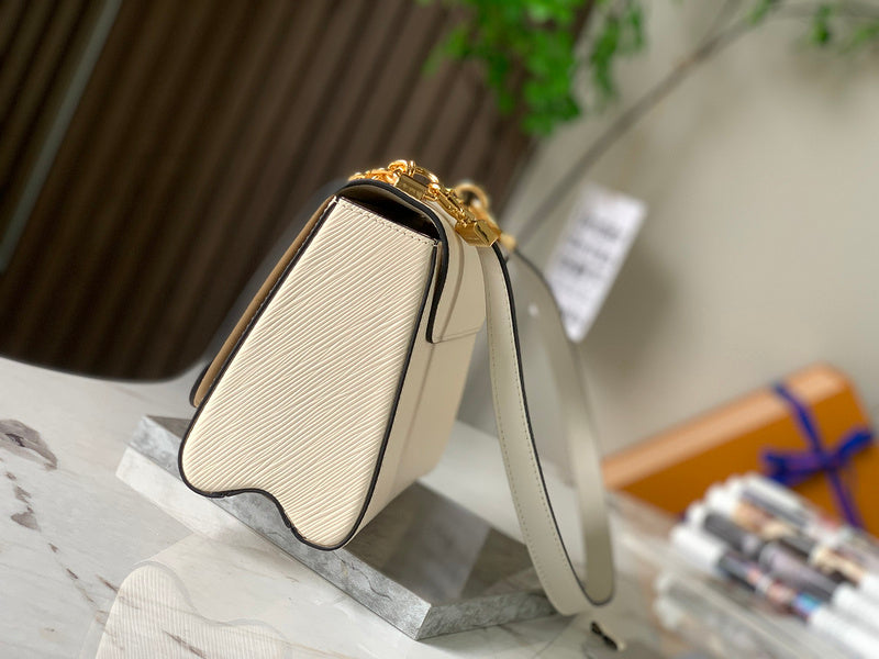 Fan Fashion Lu-Vi Bags - 16649