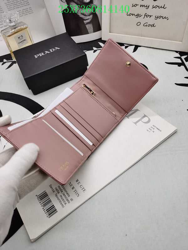 Amelia - PD Wallet - 256